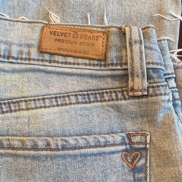 Velvet Heart Dezi Mid Rise Straight Leg Jeans - Picture 15 of 15